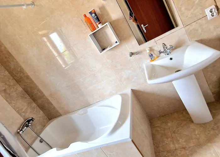 Gostinjska kuća 4 *